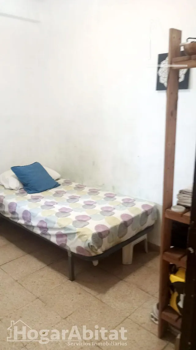 ¡Oportunidad para reformar! Acogedor, luminoso y exterior, cerca del puerto — 24