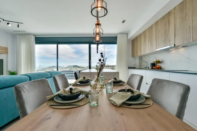 FABULOSO ÁTICO EN RESIDENCIAL DE LUJO CON VISTAS AL MAR EN FINESTRAT. — 8