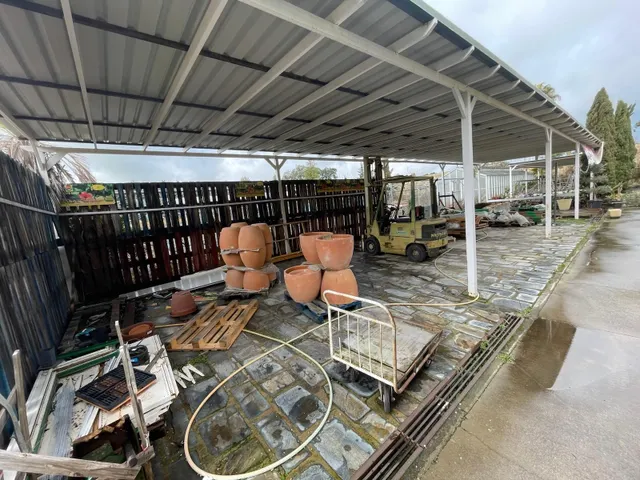 Nave en venta y alquiler en el Casar de Cáceres — 27