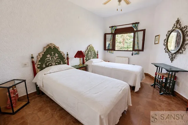 Chalet con piscina en venta en Jávea/Xàbia - 4 dormitorios y vistas al Montgó — 37