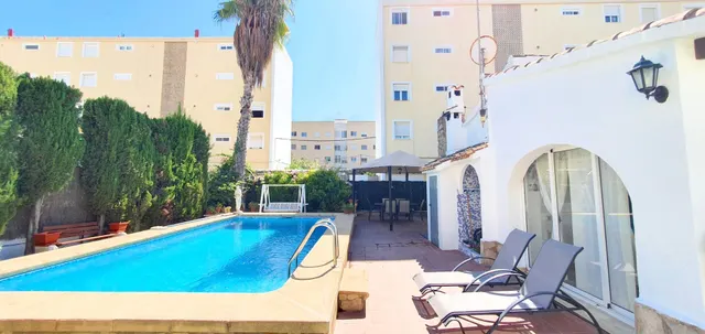 TCH48  PRIMERA LÍNEA DE PLAYA - PISCINA — 23