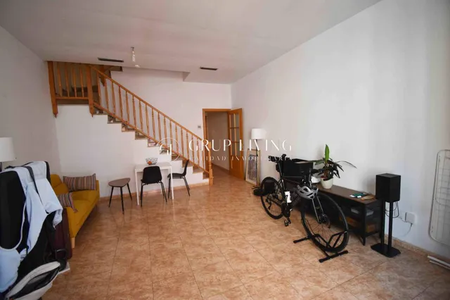 ENCANTADOR DUPLEX EN FINCA HISTÓRICA REHABILITADA EN VILANOVA — 4