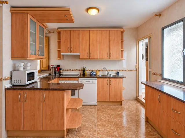 A la venta gran casa en durcal — 6