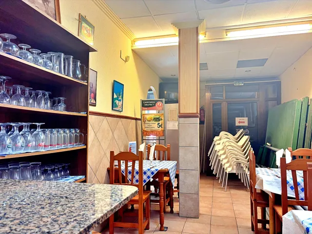 FANTASTICO LOCAL COMERCIAL EN VICENTE BLASCO IBAÑEZ — 9