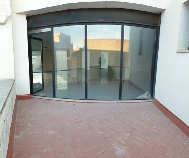 Local multifuncional de 250 m2 con posibilidad de cambio de  - foto 5