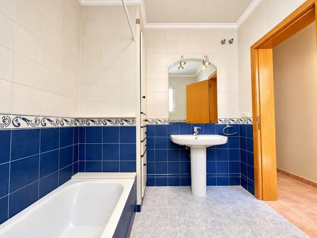 Casa señorial en el casco histórico de Carlet | 360 m2 y 3 plantas — 28