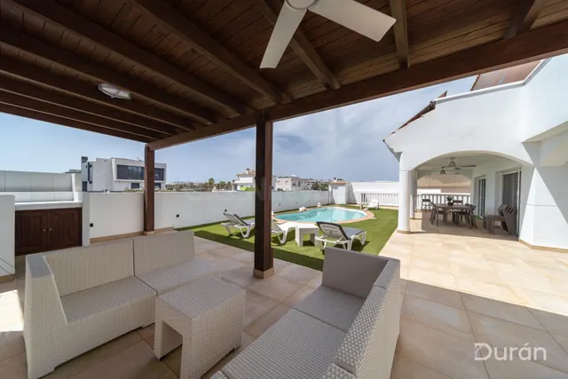 Chalet en venta en Almerimar - foto 4