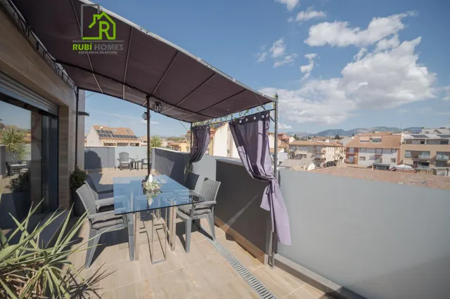 Ático dúplex con piscina en Maracena — 39