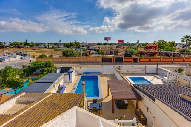 Chalet con parking, piscina, solarium y vistas despejadas! — 7
