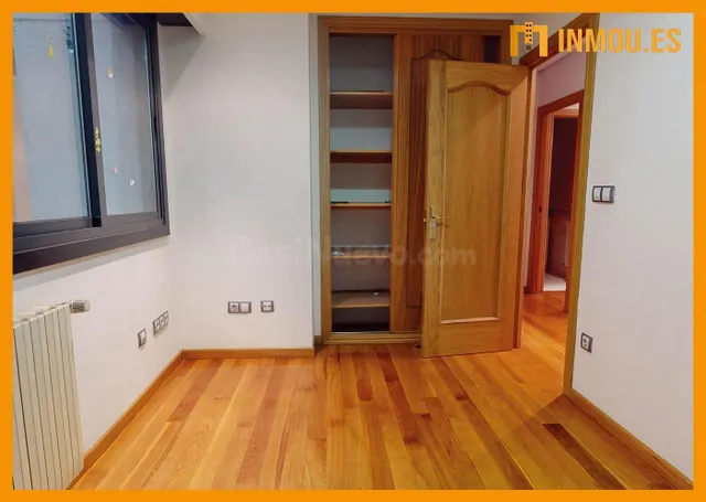 SE VENDE PISO EN CALLE SAINZA, OURENSE — 5