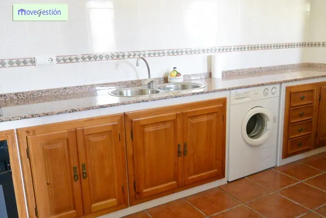 VENTA DE CASA CON TERRENO — 7