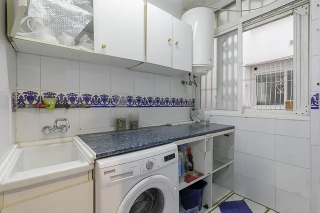 Espectacular Piso Reformado con Vistas Despejadas al Parque García Lorca (Zona Ronda - Arabial) — 14