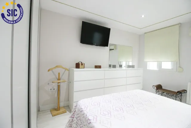 AMPLIA VIVIENDA REFORMADA DE 4 habitaciones CON ASCENSOR EN TORRENT — 24