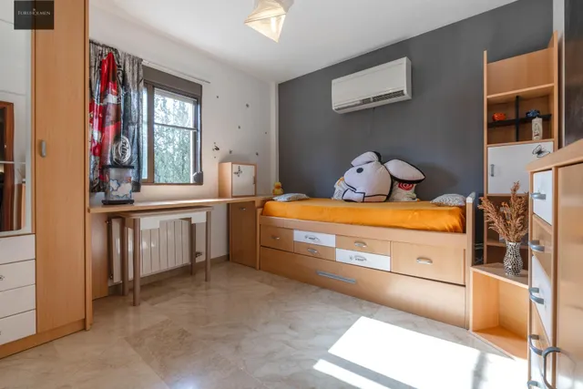 EXCLUSIVA VIVIENDA CON PISCINA PRIVADA EN URBANIZACIÓN "EL TORREÓN" EN ALBOLOTE. — 17