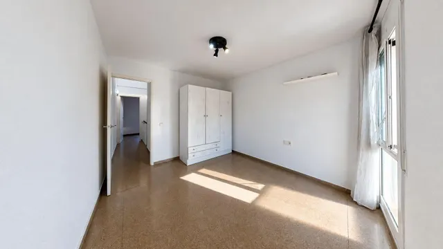 Chalet pareado en venta. — 25