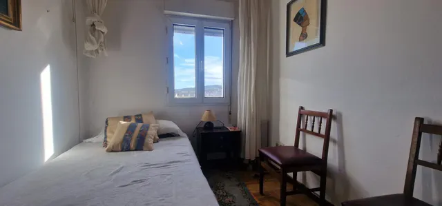Acogedor piso en Oviedo, zona Santo Domingo-El Campillín — 6