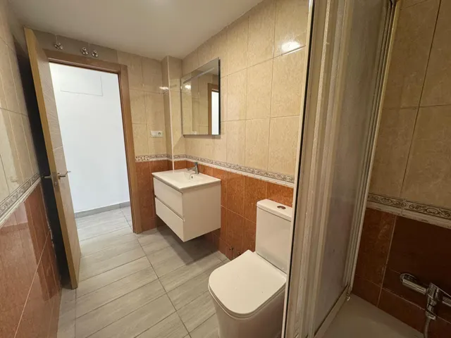 ¡Apartamento reformado a 500 metros de la playa! — 24