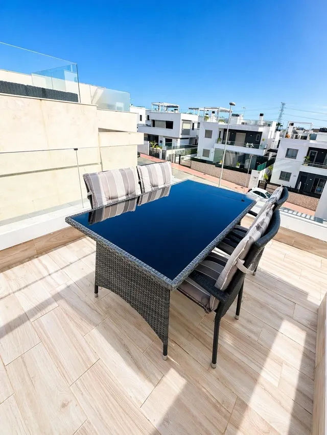 Adosado contemporáneo  PAU-26 con piscina privada y solárium — 34