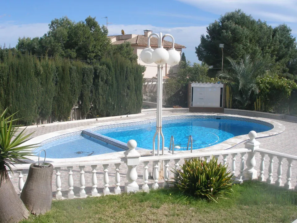 CHALET EN LA URBANIZACION BONAVISTA!!