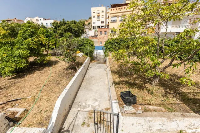 TERRENO URBANO EN LA HERRADURA — 8