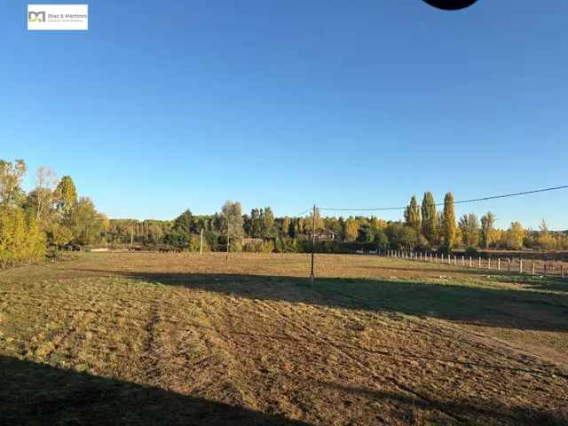 CASA CON AMPLIO TERRENO PRÓXIMA A LEÓN — 8