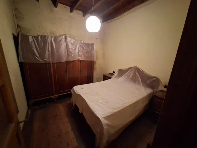 Casa con encanto de 1933 para rehabilitar, finca cerrada y pozo de manantial | valdesoto, Siero — 45
