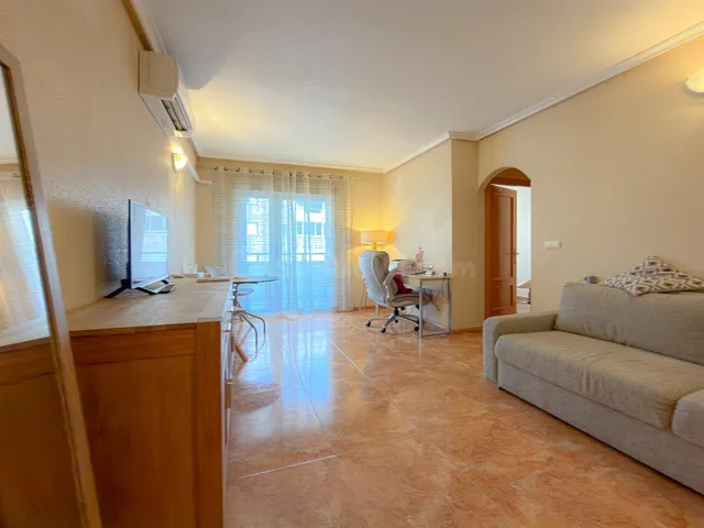 Centro! Encantador apartamento (Año 2003) con terraza confortable y vistas despejadas + 2 Piscinas comunitarias — 4