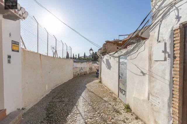 Terreno urbano en venta - Albaycin — 11
