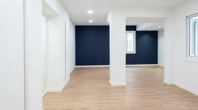 LOCAL COMERCIAL EN ALQUILER - SANT ANDREU — 6