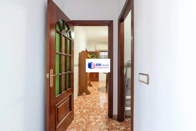 GRAN CASA CON DOS VIVIENDAS INDEPENDIENTES, AMPLIO PATIO Y AZOTEA – UNA OPORTUNIDAD ÚNICA PARA FAMILIAS O INVERSORES — 17