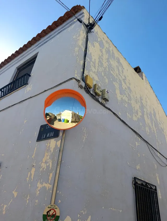 Amplia casa de pueblo de 240 m2 con terraza en Arroyo Hurtad - foto 2