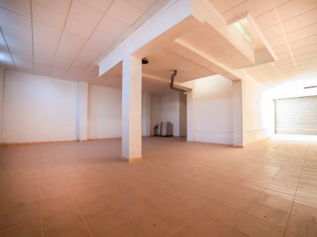 Local comercial de 169 m2 — 7