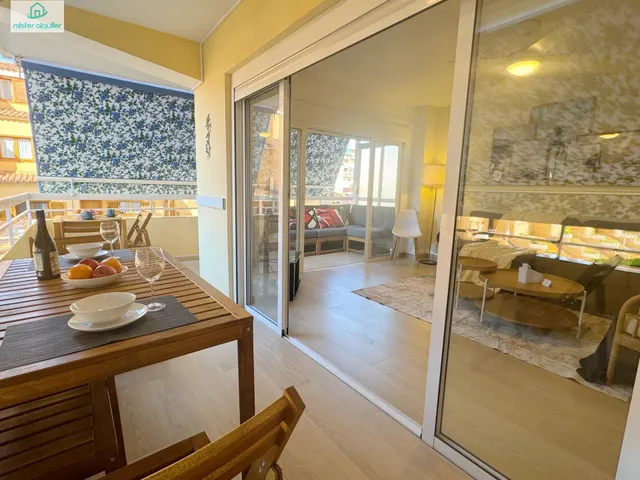 APARTAMENTO MODERNO EN EL CAMPELLO A 100 METROS DEL MAR, CON PISCINA, TERRAZA Y ZONAS COMUNES COMPLETAS — 37