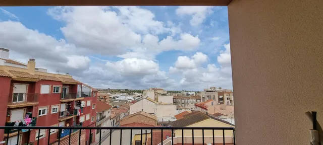 PISO MUY LUMINOSO CON VISTAS DESPEJADAS y PLAZA DE PARKING — 17