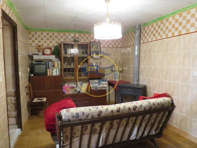 EXCLUSIVA CASA EN EL CASCO ANTIGUO DE MONTESA — 13