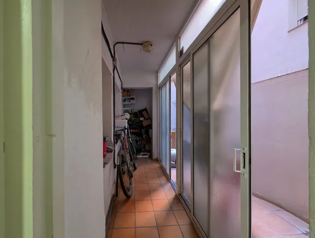 PISO DE 100 m2 CON 4 habitaciones EN LA ZONA DEL ESCORXADOR — 7