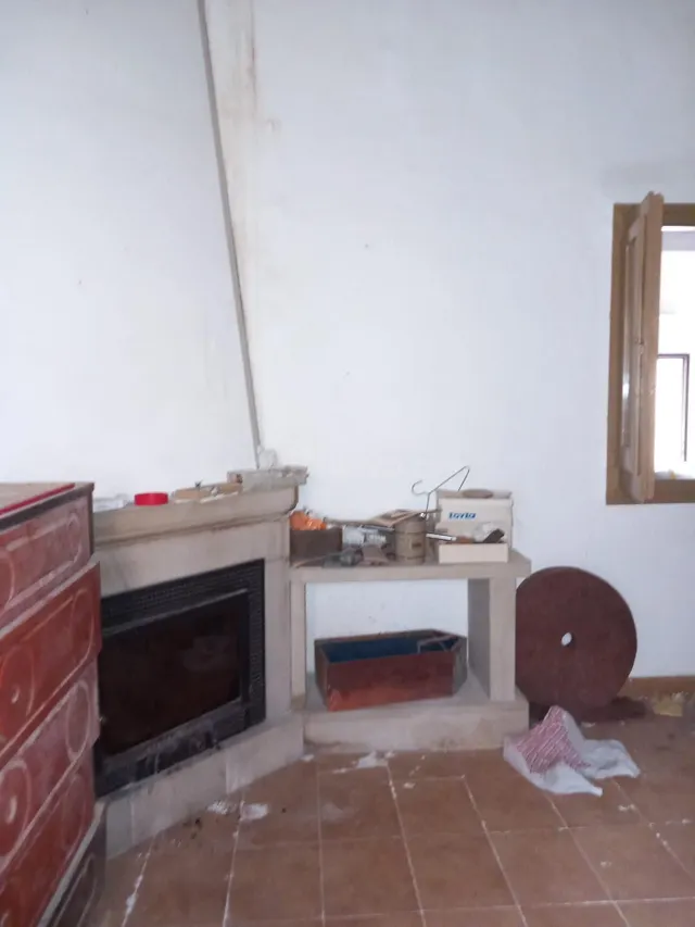 Gran casa de pueblo para reformar - foto 5