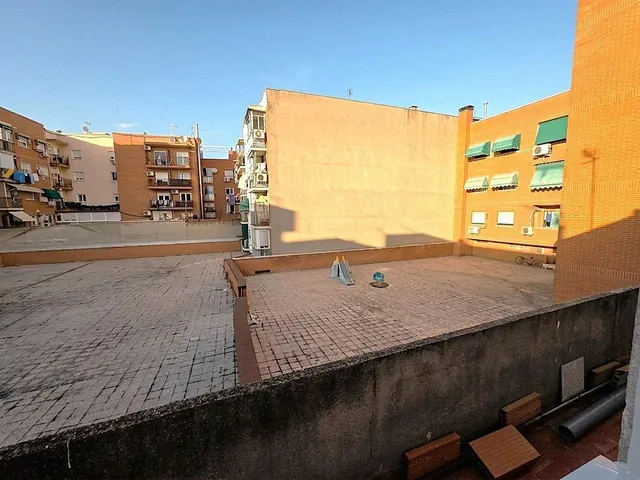 210.000 € | Luminoso piso SUR semirreformado en Casco Antiguo de Leganés (edificio de pocos apartamentos) — 18