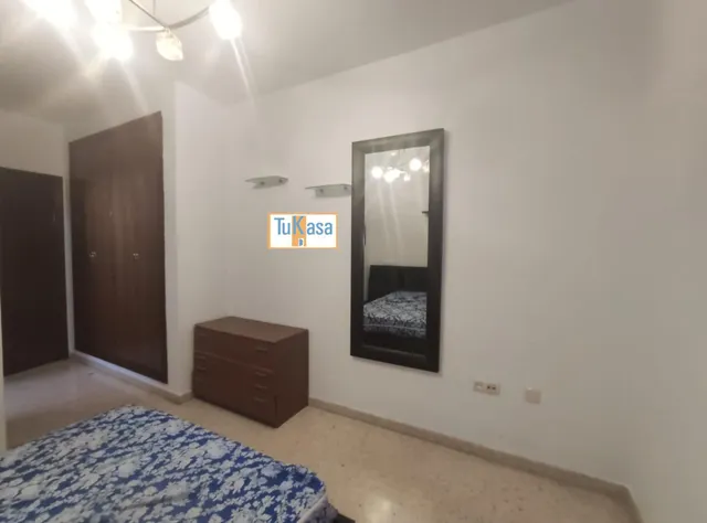 Piso Trabajadores temporales en zona Montesol, Cáceres — 19