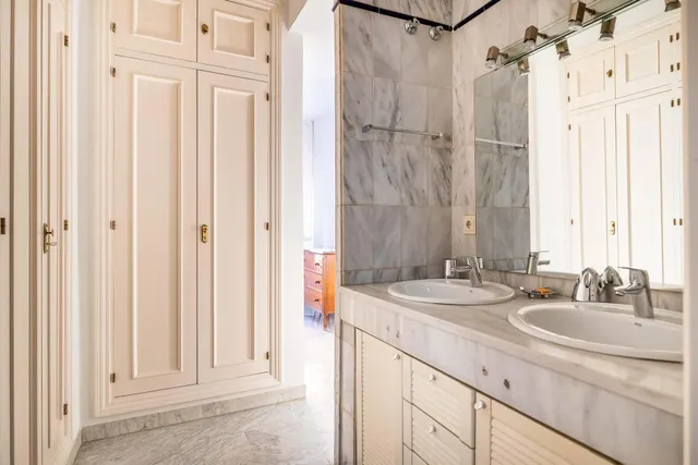 Piso 2 habitaciones 102m² en venta - Nervión — 12