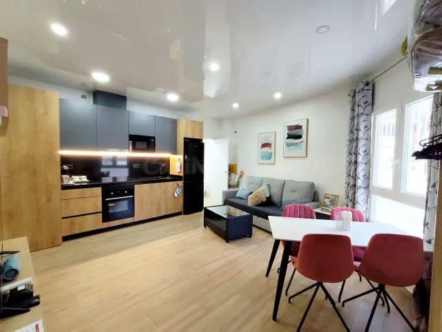 Apartamento 1 habitación 47m² en venta - Estacion de autobus - foto 2