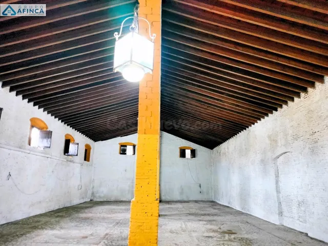 Bodega a la venta de 800 metros cuadrados — 3