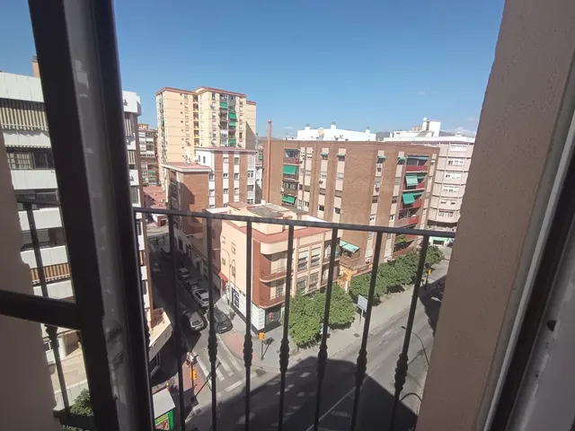 FANTASTICO Y LUMINOSO PISO EN EL CENTRO DE MALAGA — 3