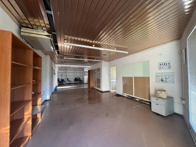 LOCAL COMERCIAL ZONA PLAZA DEL CABALLO — 10