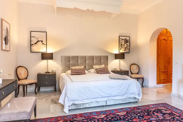 Chalet 5 habitaciones 539m² en venta - Costa Del Sol — 28