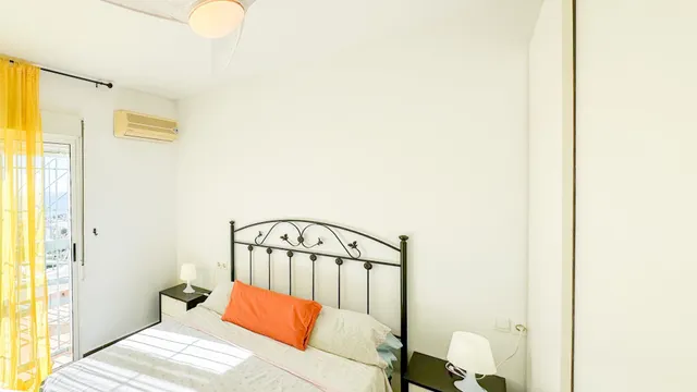 CASA ADOSADA DE ESQUINA EN ALMAYATE-MÁLAGA — 12