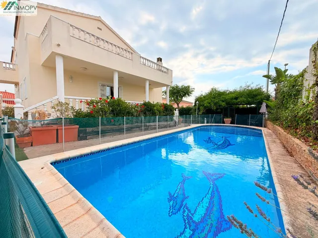 EN VENTA CHALET EN COSTA NORTE VINARÒS, ZONA BARCO, SALDONAR