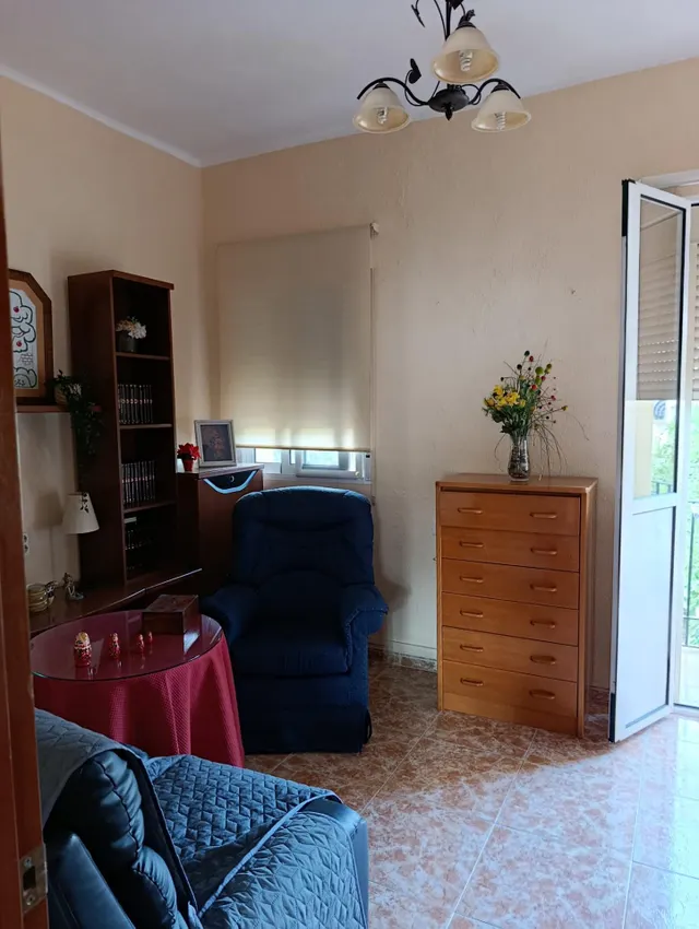 SE VENDE PISO DE TRES habitaciones AL LADO DE LA PLAYA — 17