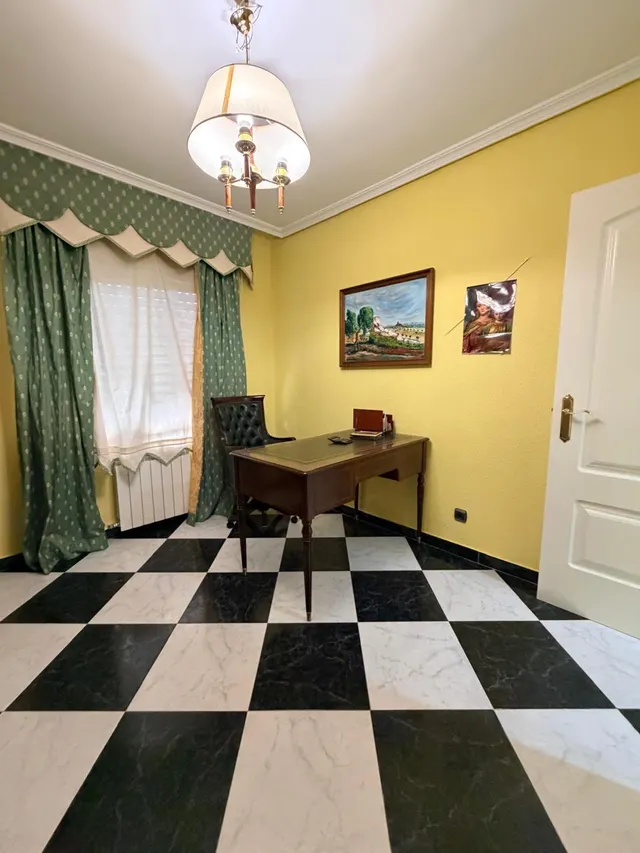 Piso 5 habitaciones 196m² en venta - Valdepasillas — 42