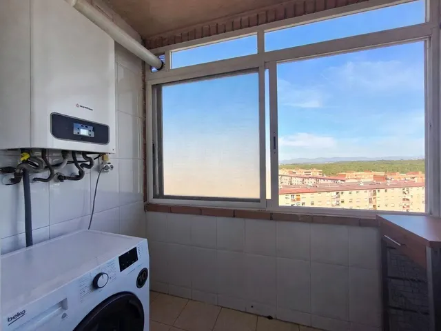 Excepcional vivienda en violant d'hongria con parking doble, trastero y zona comunitaria — 18